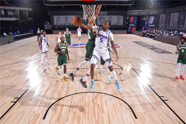 球质量与前 球质量与前